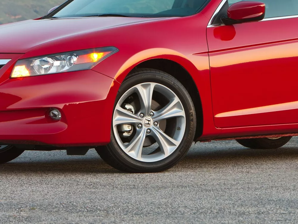 Автомобиль Honda Accord VIII Рестайлинг Купе