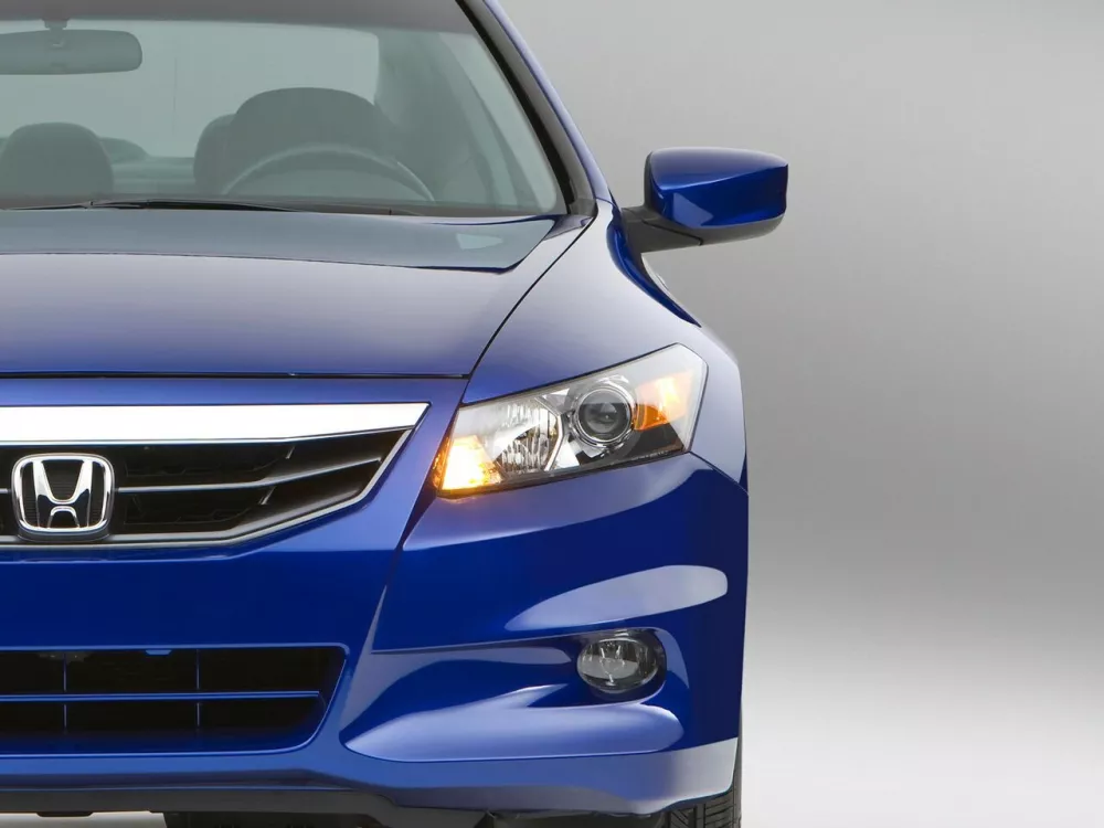 Автомобиль Honda Accord VIII Рестайлинг Купе