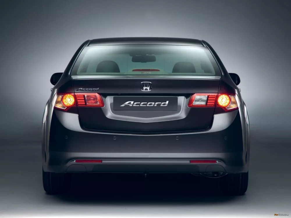 Автомобиль Honda Accord VIII Седан