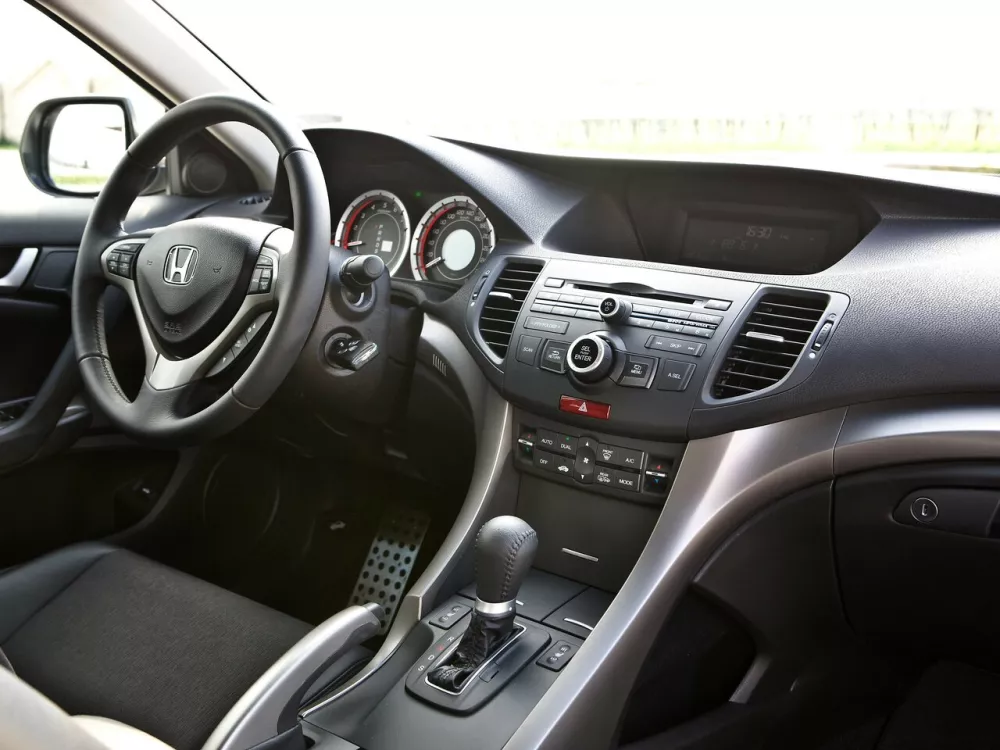 Автомобиль Honda Accord VIII Седан