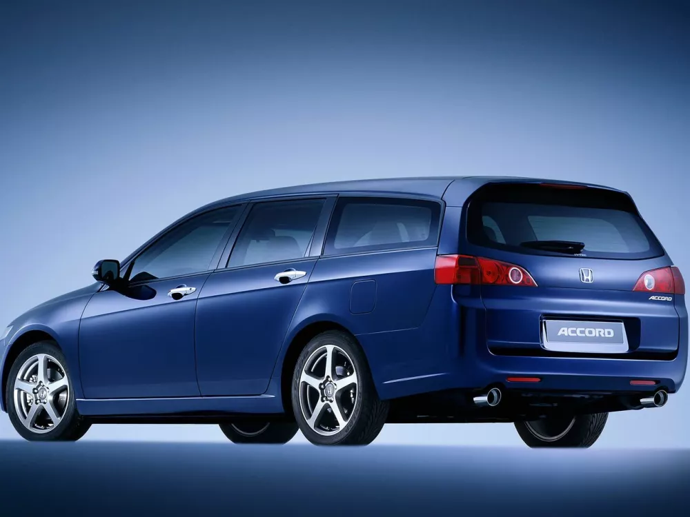 Автомобиль Honda Accord VII Универсал (5 дверей)