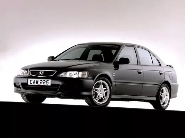 Автомобиль Honda Accord VI Седан