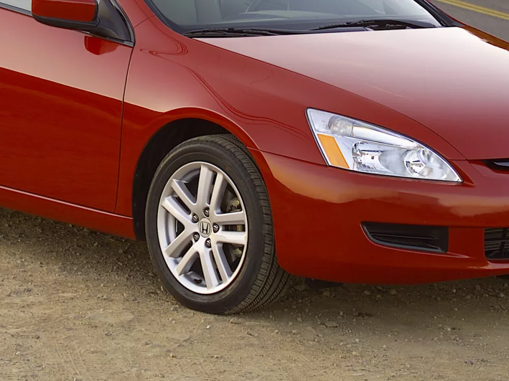 Автомобиль Honda Accord VII Купе