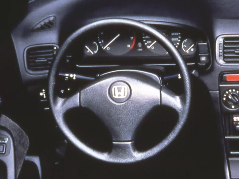 Автомобиль Honda Accord V Универсал (5 дверей)