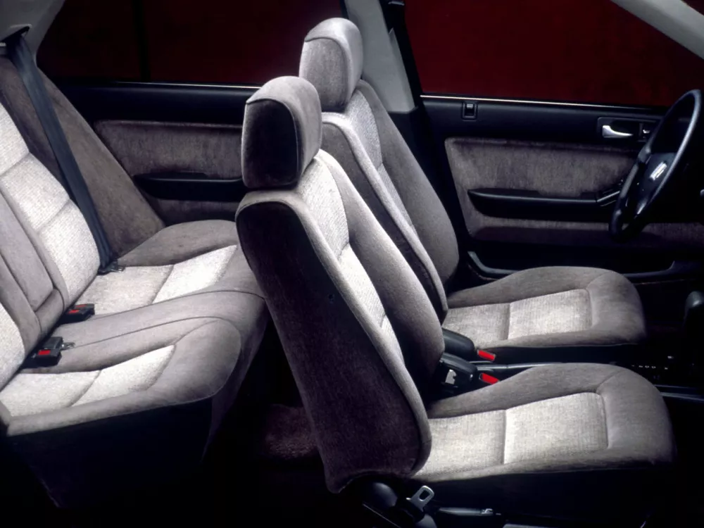 Автомобиль Honda Accord IV Седан