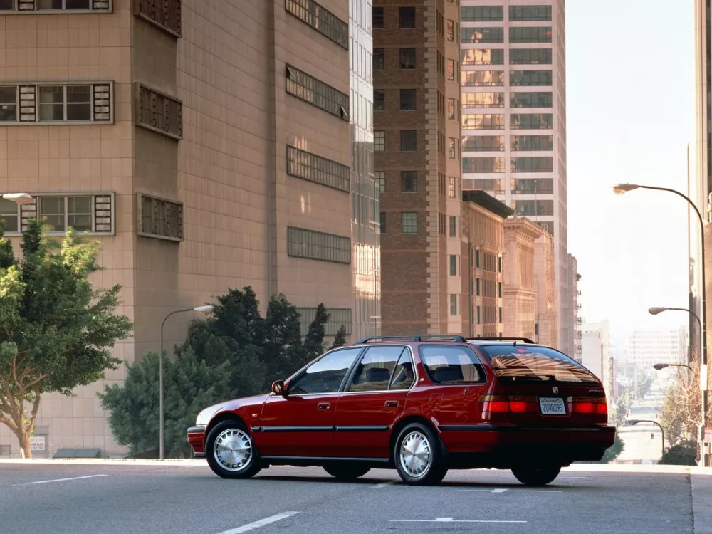 Автомобиль Honda Accord IV Универсал (5 дверей)