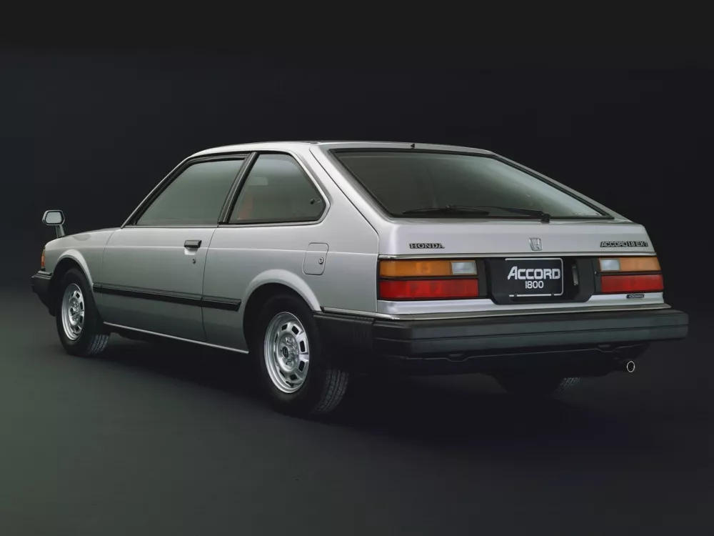 Автомобиль Honda Accord II Хэтчбек (3 двери)