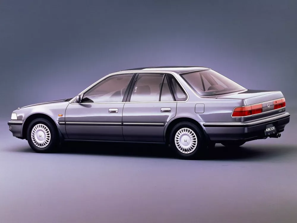 Автомобиль Honda Ascot I (CB) Седан