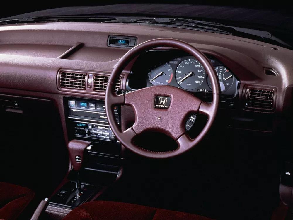 Автомобиль Honda Ascot I (CB) Седан