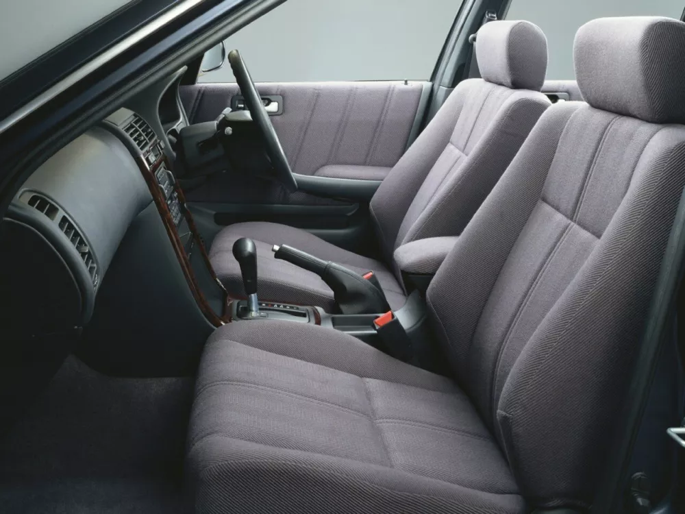 Автомобиль Honda Ascot II (CE) Седан