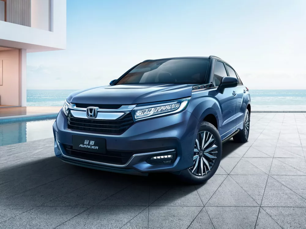 Автомобиль Honda Avancier II Рестайлинг Внедорожник (5 дверей)