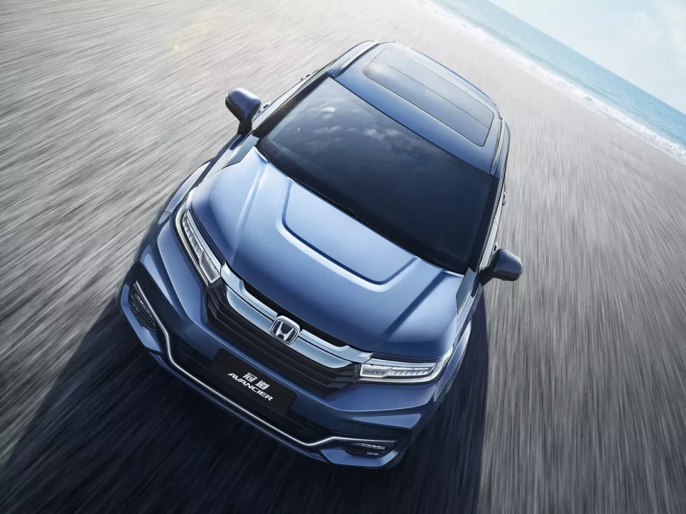 Автомобиль Honda Avancier II Рестайлинг Внедорожник (5 дверей)