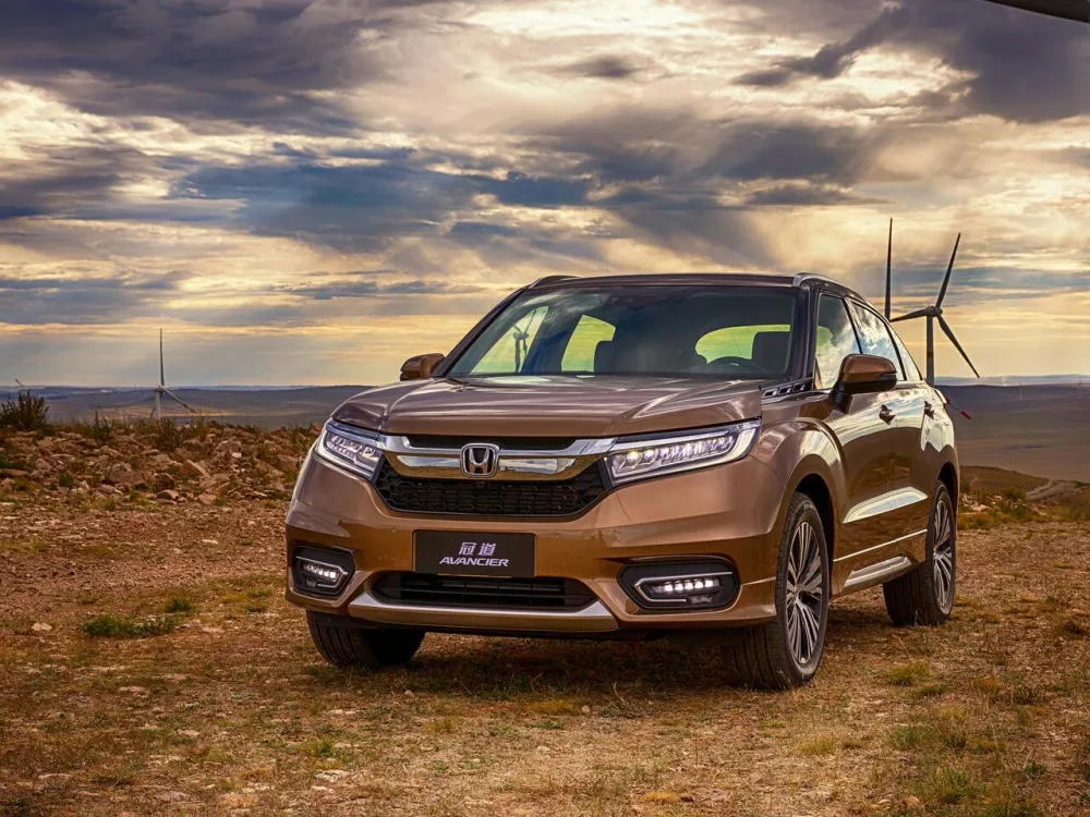 Автомобиль Honda Avancier II Внедорожник (5 дверей)