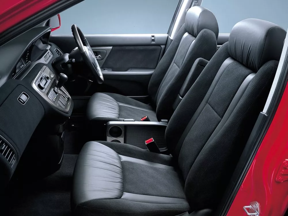Автомобиль Honda Avancier I Рестайлинг Универсал (5 дверей)