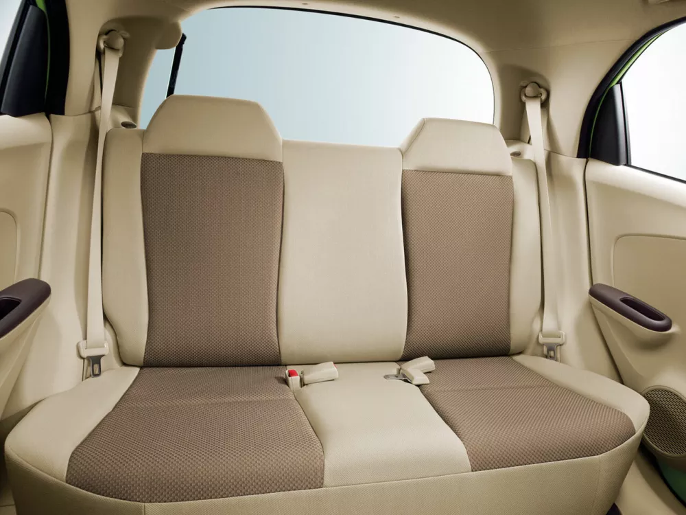 Автомобиль Honda Brio I Хэтчбек (5 дверей)