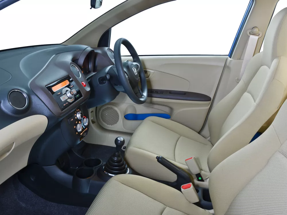Автомобиль Honda Brio I Хэтчбек (5 дверей)