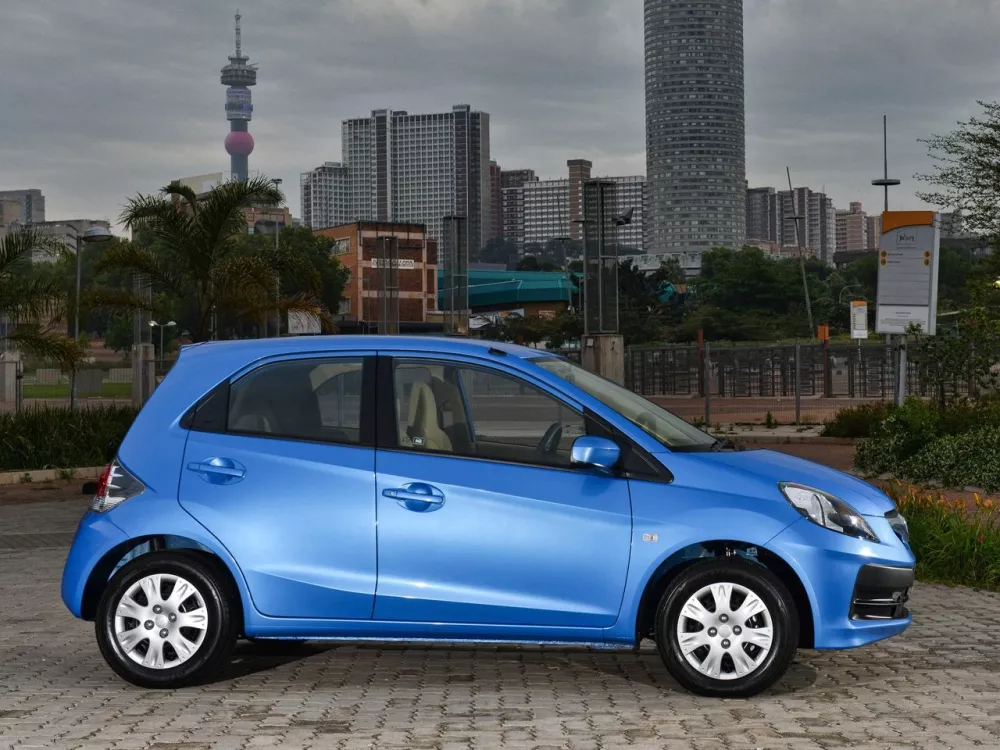 Автомобиль Honda Brio I Хэтчбек (5 дверей)