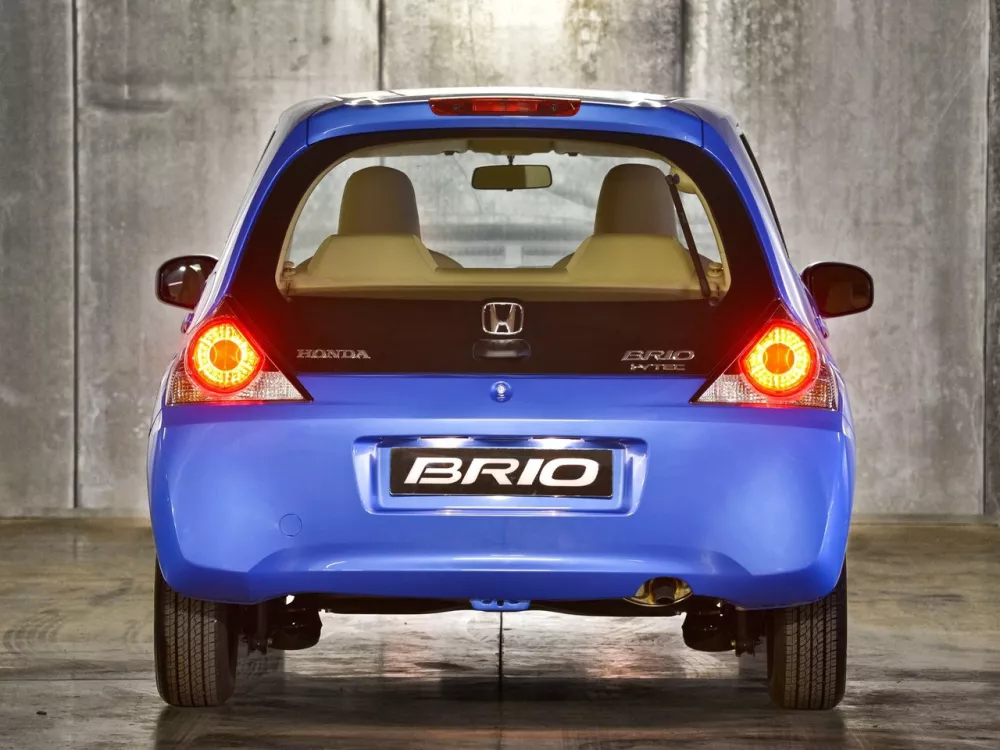 Автомобиль Honda Brio I Хэтчбек (5 дверей)