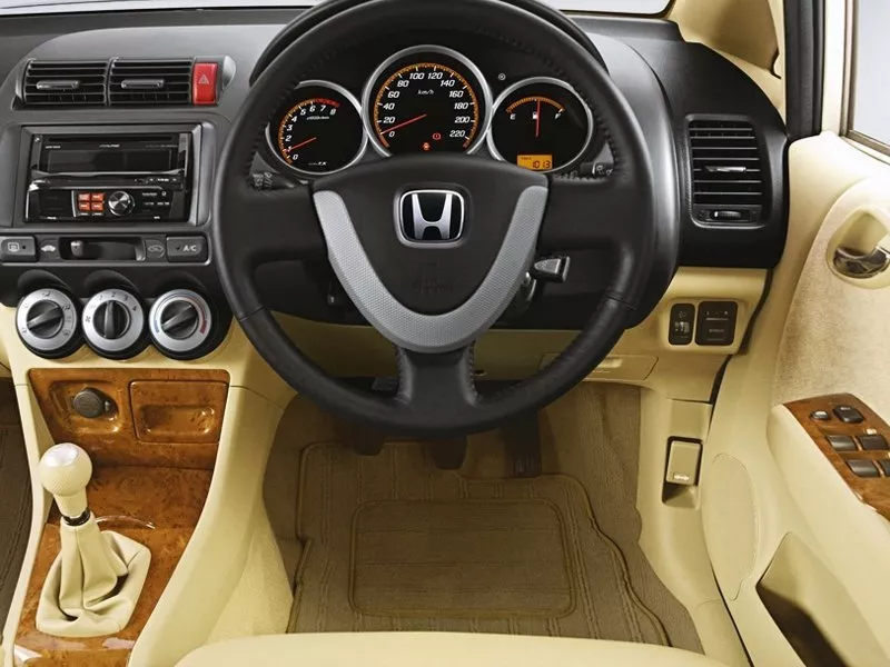 Автомобиль Honda City IV Седан