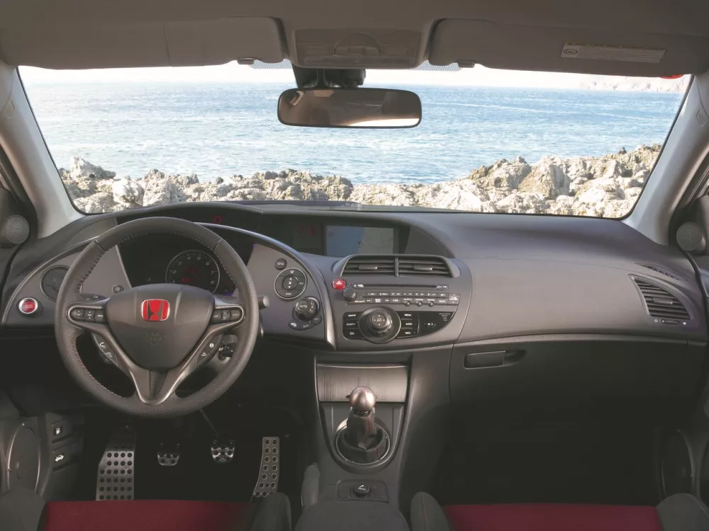 Автомобиль Honda Civic Type R VIII Хэтчбек (3 двери)