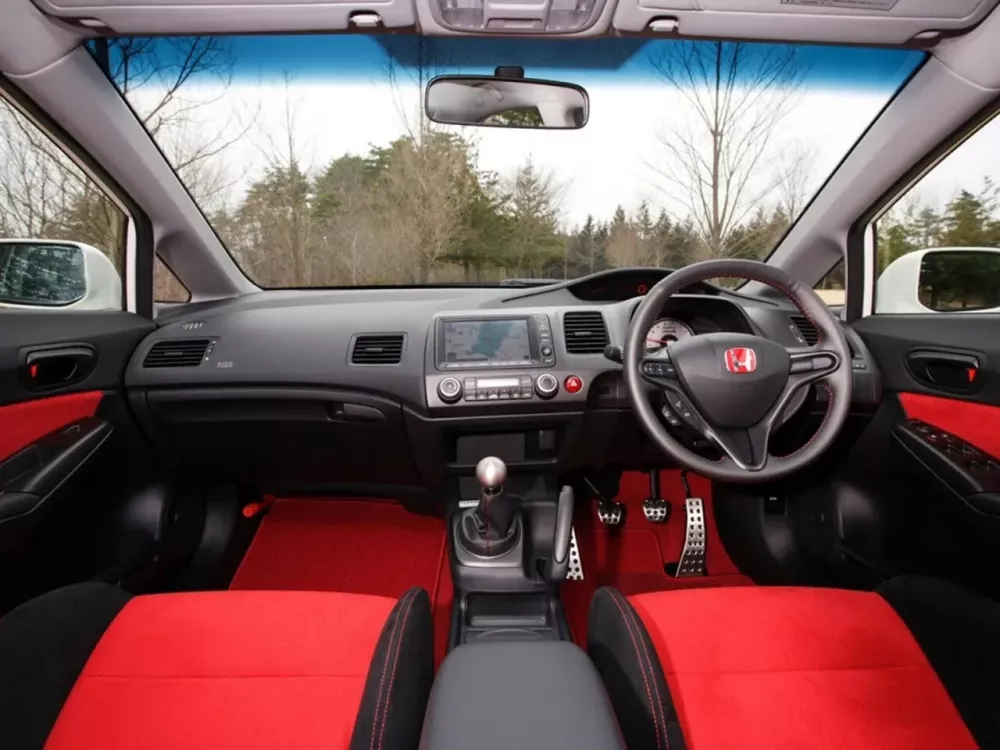 Автомобиль Honda Civic Type R VIII Седан