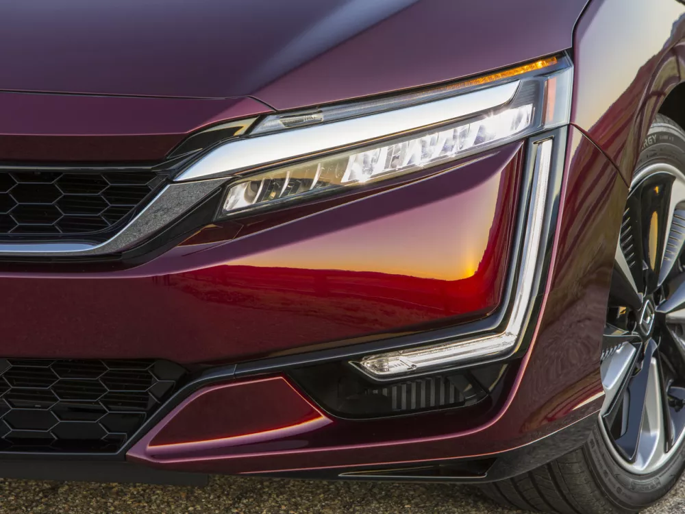 Автомобиль Honda Clarity II Седан