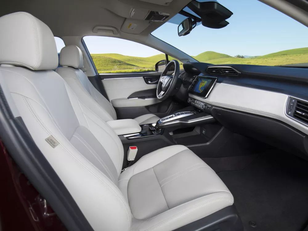 Автомобиль Honda Clarity II Седан