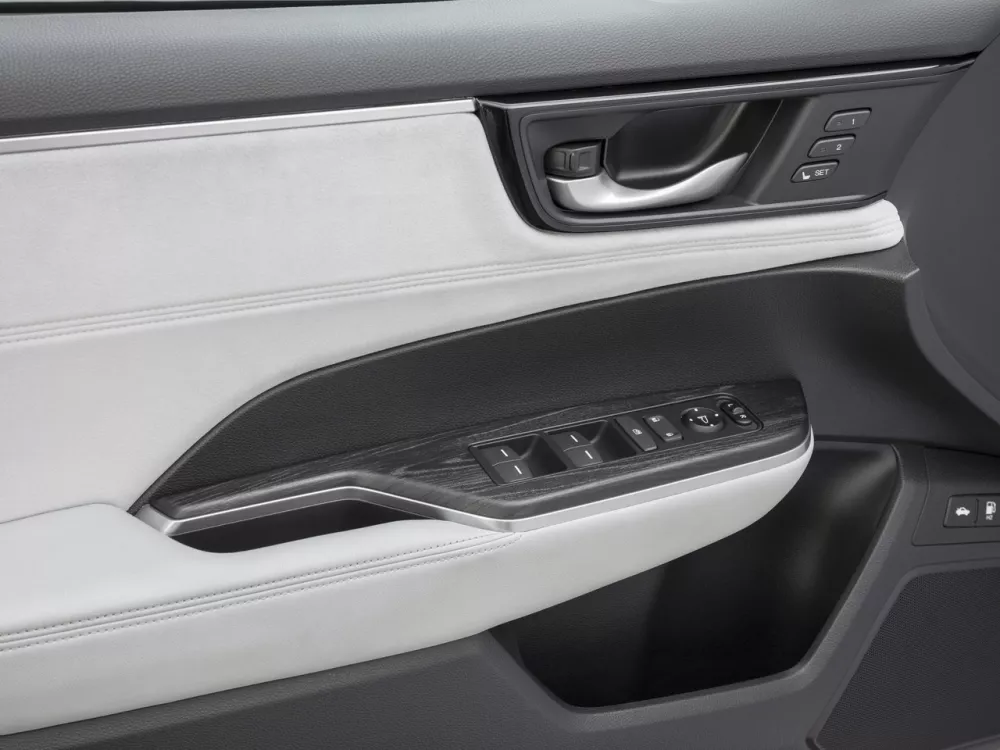 Автомобиль Honda Clarity II Седан