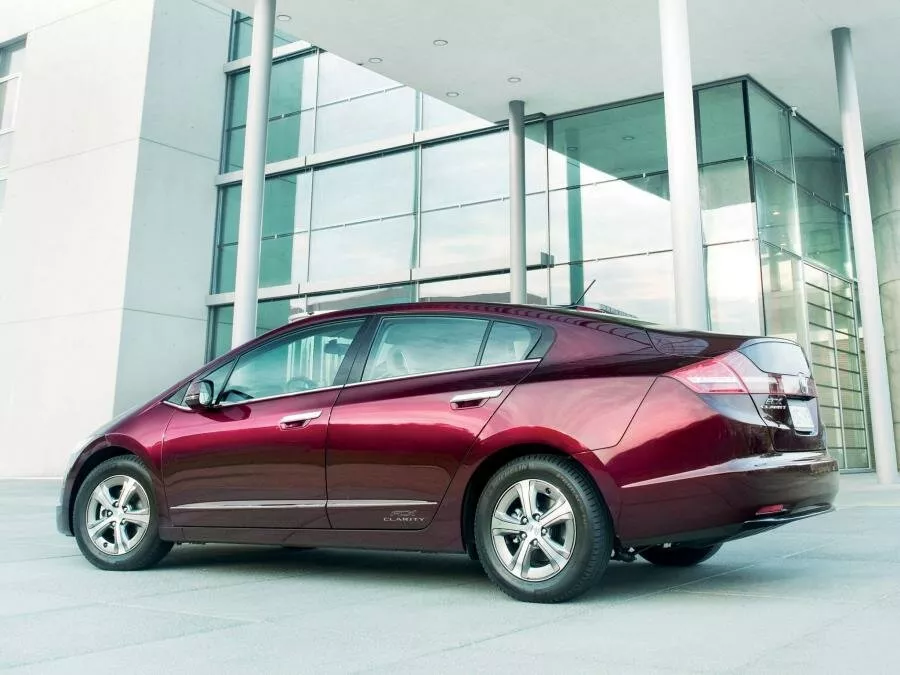 Автомобиль Honda Clarity I Седан
