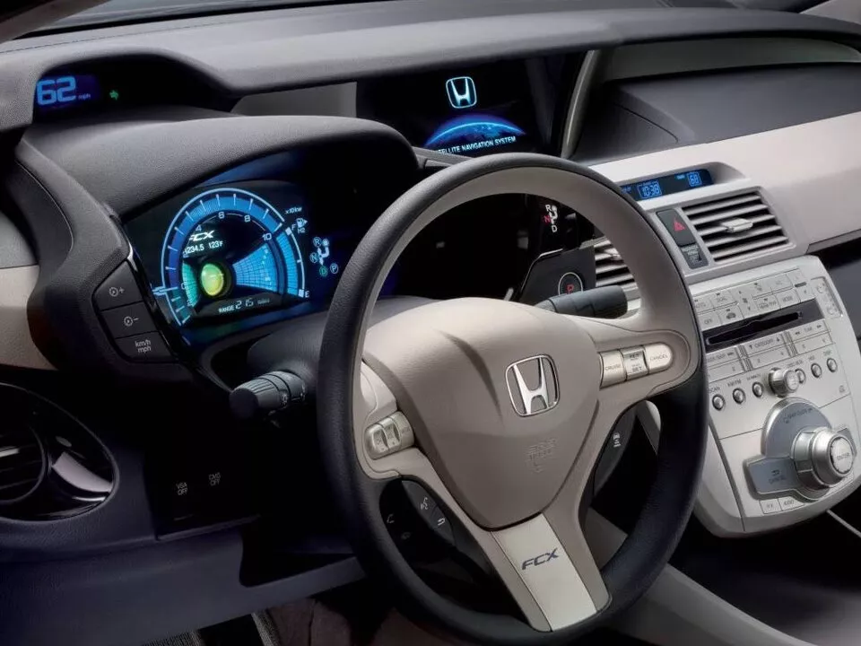Автомобиль Honda Clarity I Седан