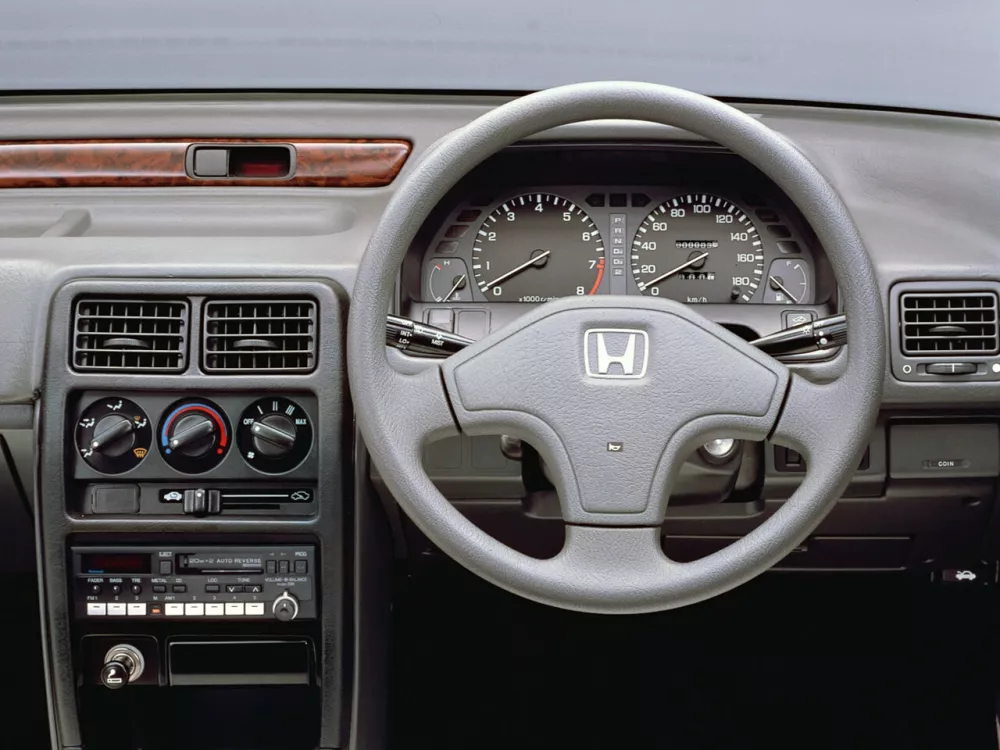 Автомобиль Honda Concerto Седан
