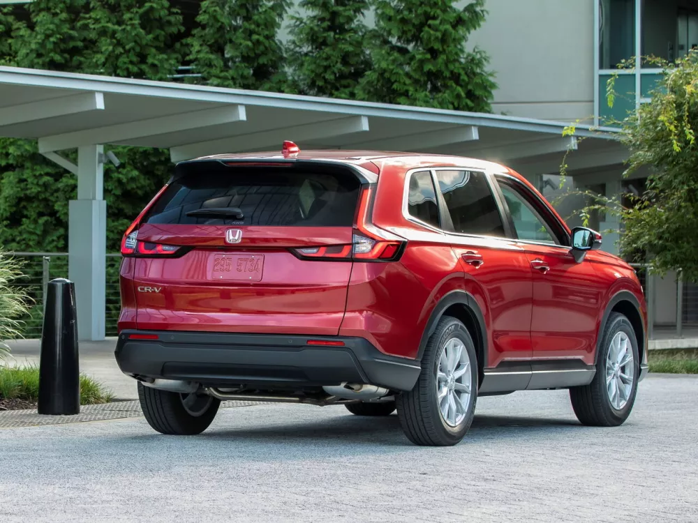 Автомобиль Honda CR-V VI Внедорожник (5 дверей)