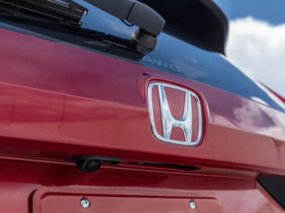 Автомобиль Honda CR-V VI Внедорожник (5 дверей)