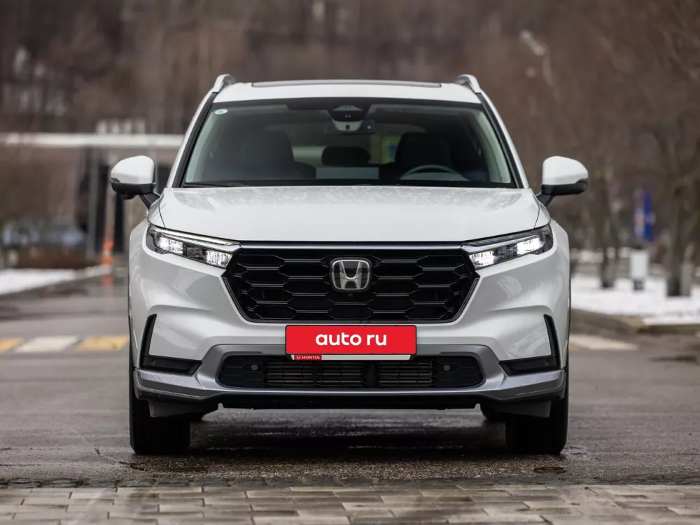 Автомобиль Honda CR-V VI Внедорожник (5 дверей)