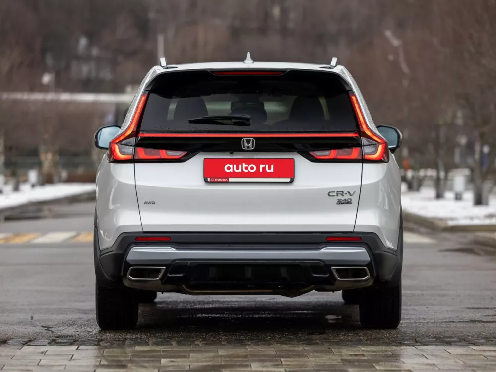 Автомобиль Honda CR-V VI Внедорожник (5 дверей)