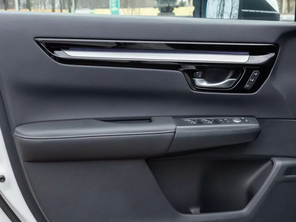Автомобиль Honda CR-V VI Внедорожник (5 дверей)