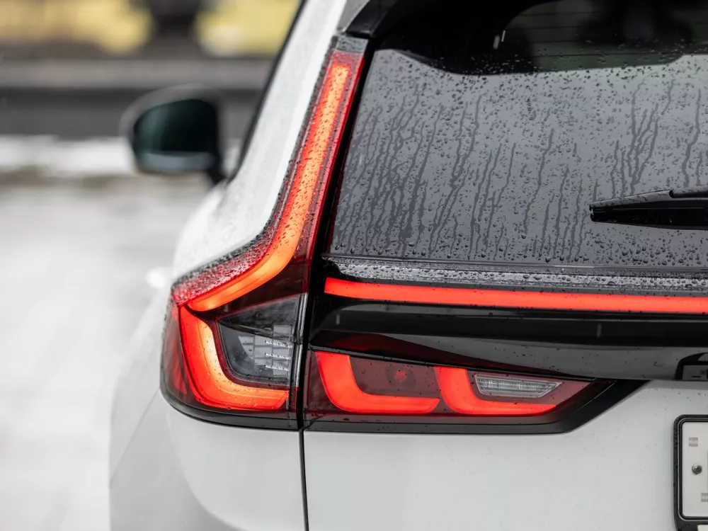 Автомобиль Honda CR-V VI Внедорожник (5 дверей)