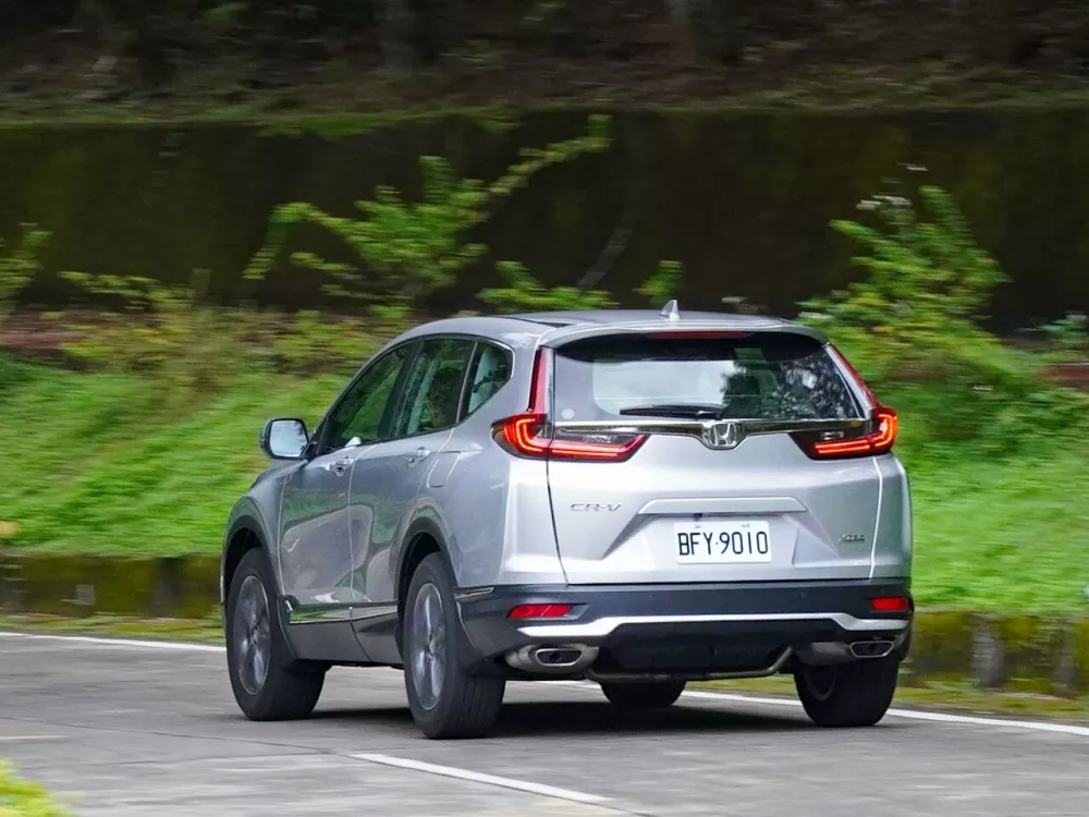 Автомобиль Honda CR-V V Рестайлинг Внедорожник (5 дверей)
