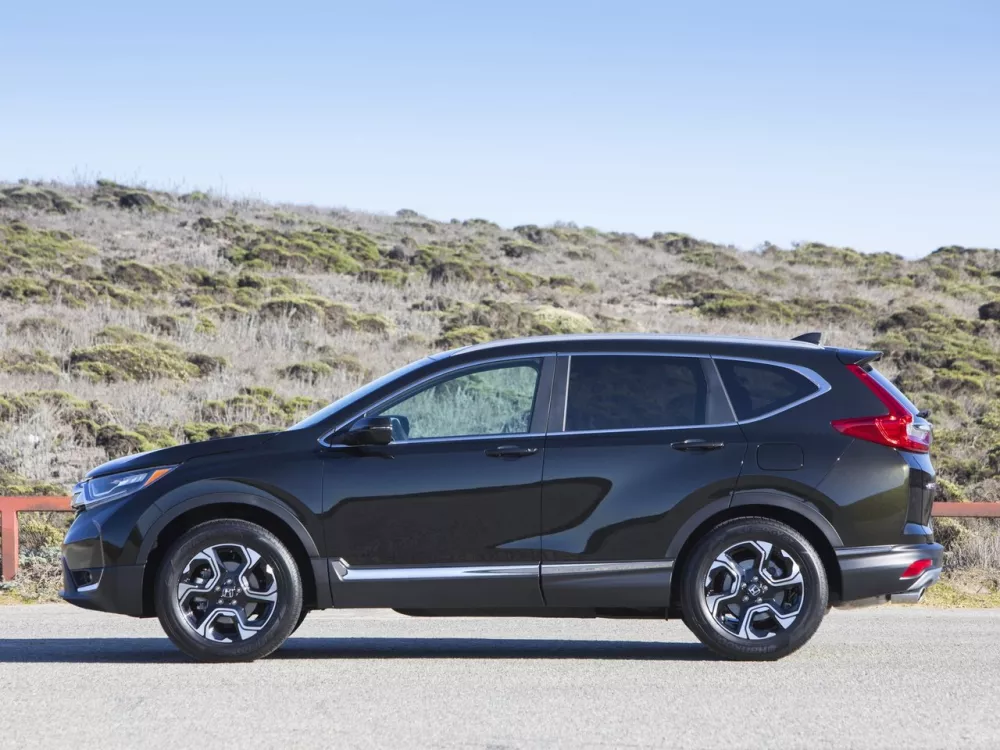 Автомобиль Honda CR-V V Внедорожник (5 дверей)