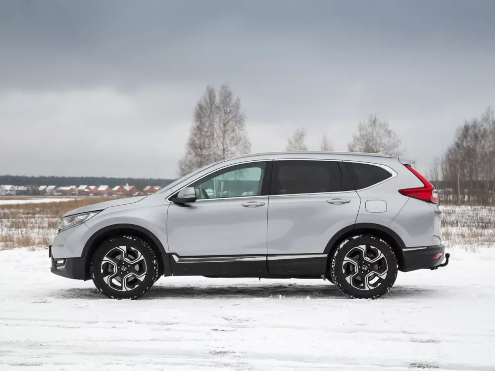 Автомобиль Honda CR-V V Внедорожник (5 дверей)