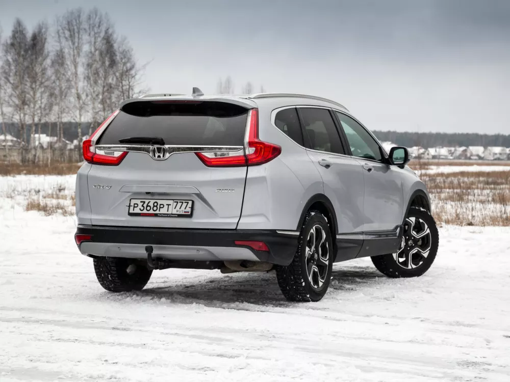 Автомобиль Honda CR-V V Внедорожник (5 дверей)