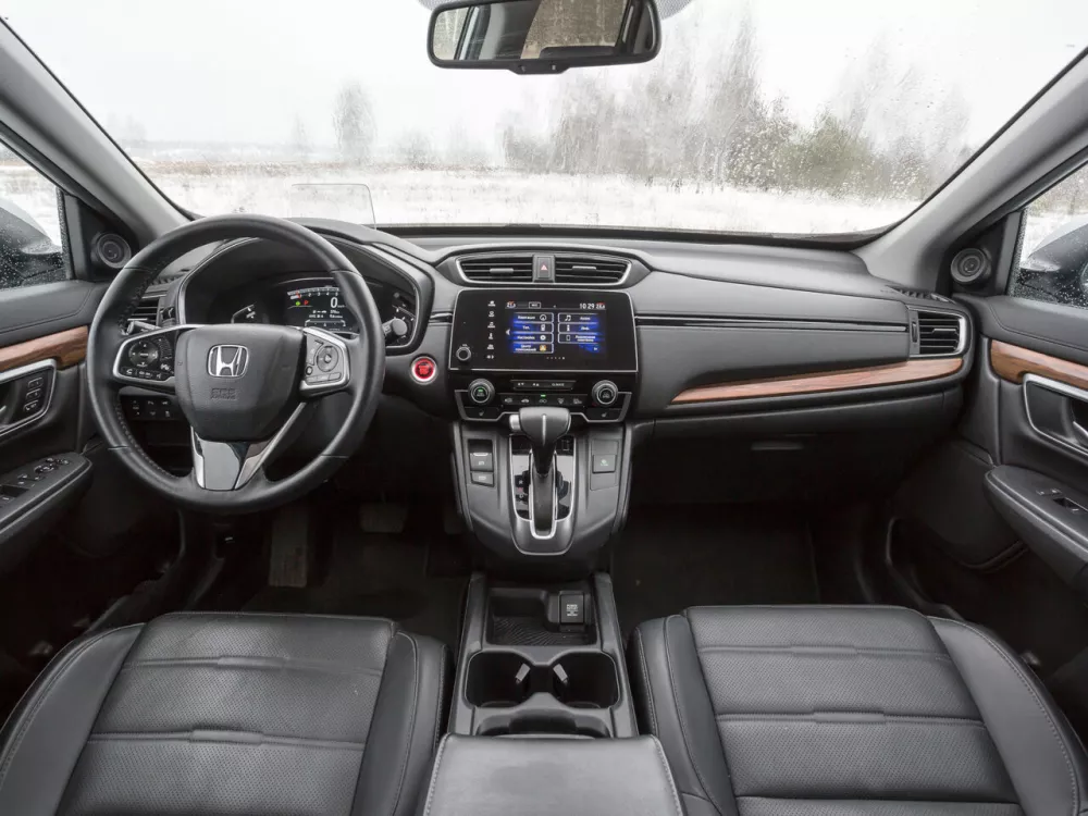 Автомобиль Honda CR-V V Внедорожник (5 дверей)
