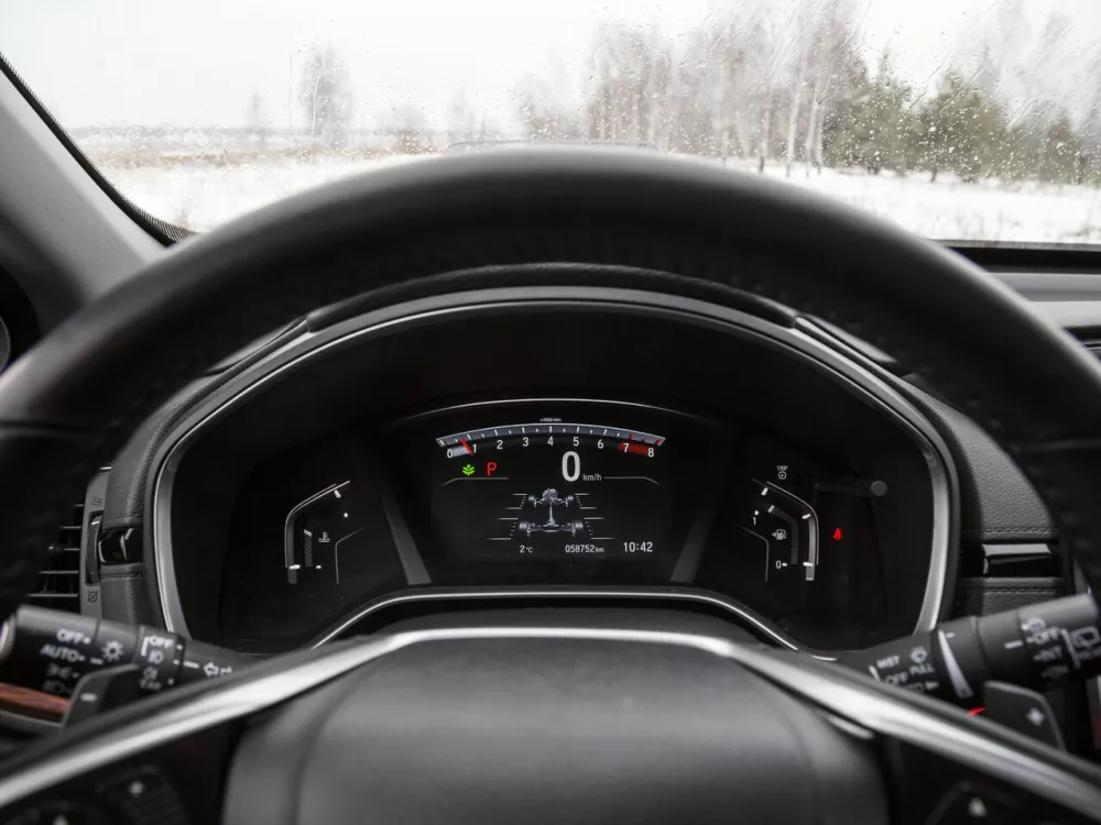 Автомобиль Honda CR-V V Внедорожник (5 дверей)