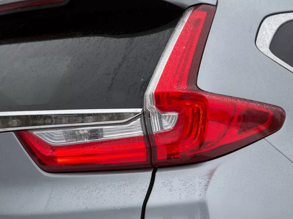Автомобиль Honda CR-V V Внедорожник (5 дверей)