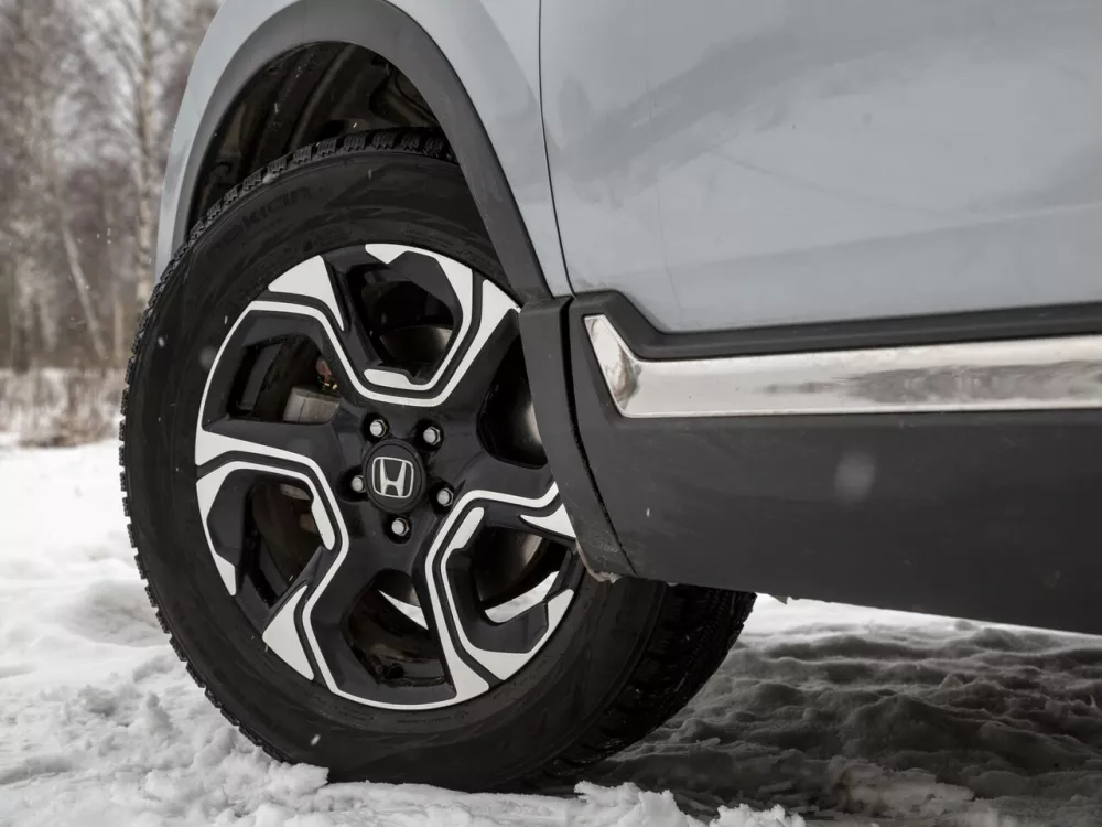 Автомобиль Honda CR-V V Внедорожник (5 дверей)