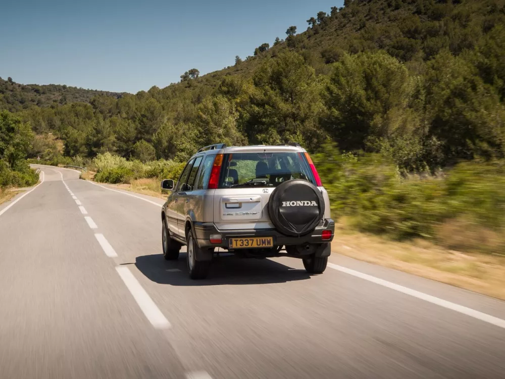 Автомобиль Honda CR-V I Внедорожник (5 дверей)