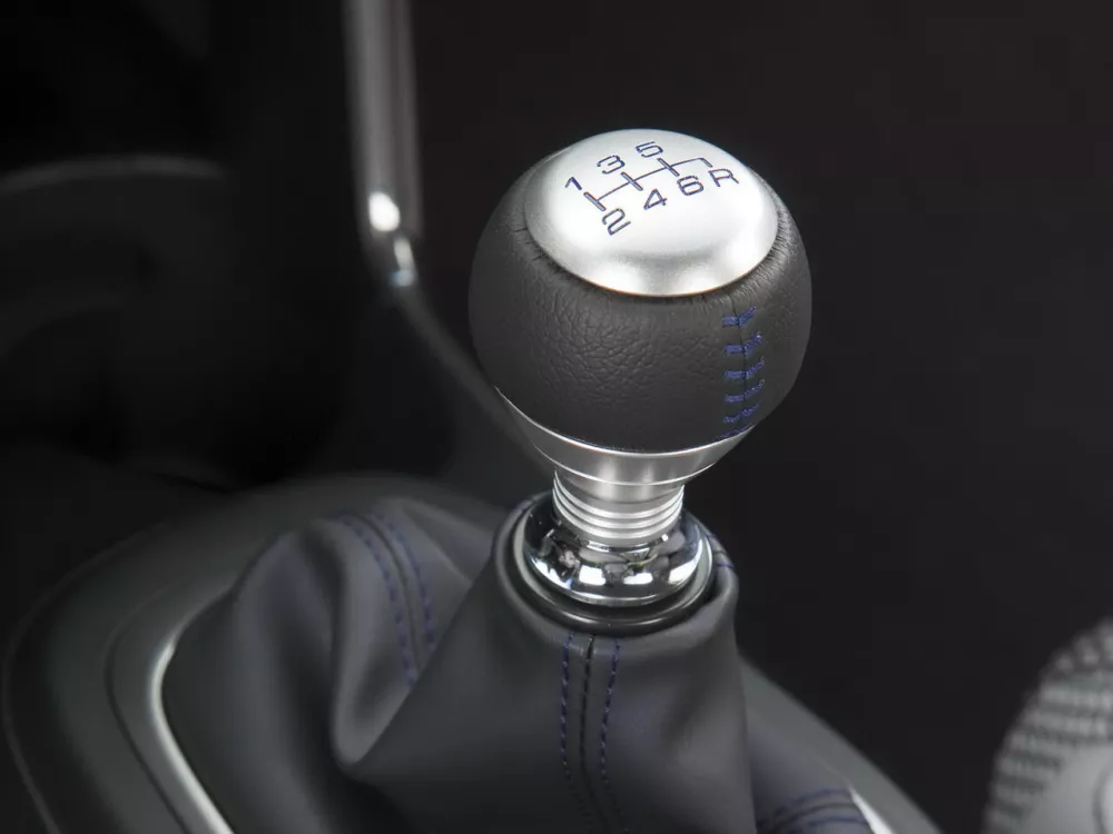 Автомобиль Honda CR-Z I Рестайлинг Хэтчбек (3 двери)