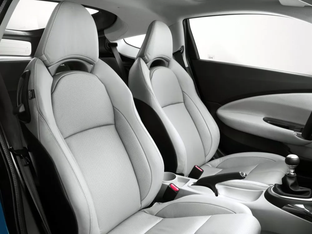 Автомобиль Honda CR-Z I Хэтчбек (3 двери)
