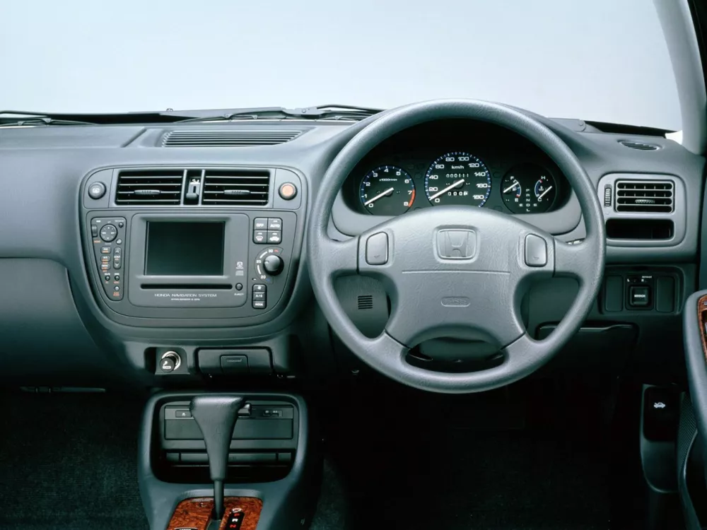 Автомобиль Honda Domani II Седан