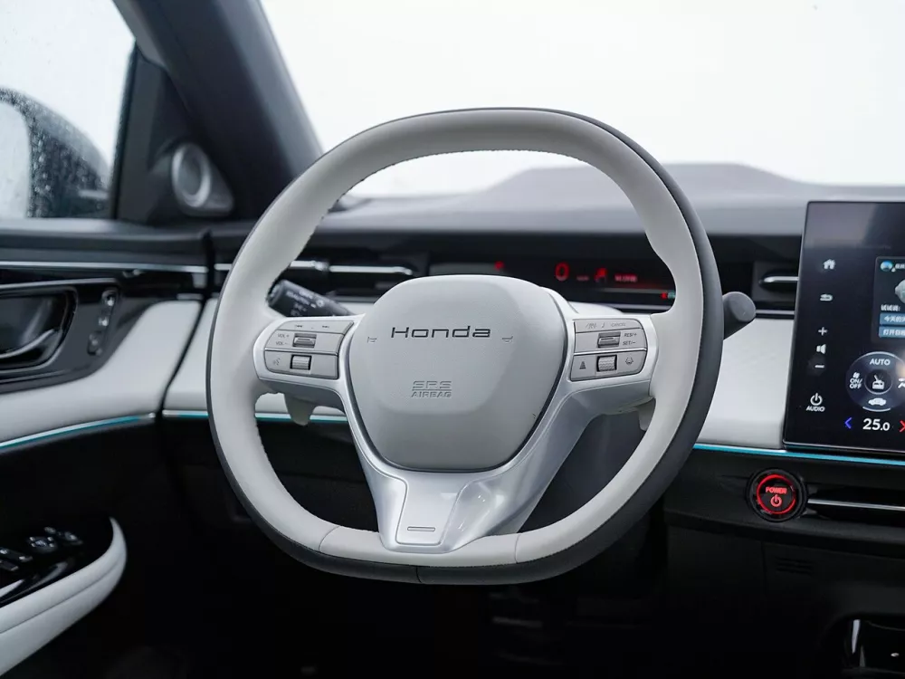 Автомобиль Honda e:NP2 Внедорожник (5 дверей)